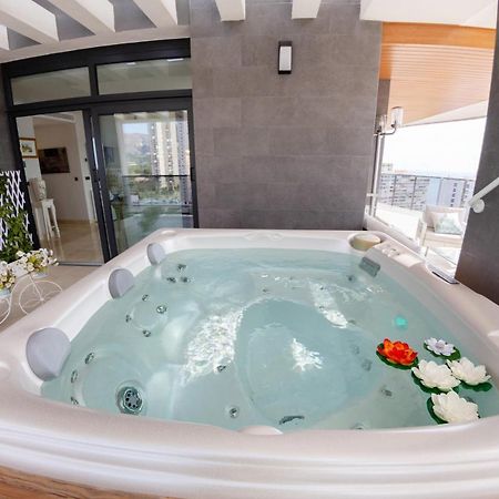 Sunset Waves Benidorm Julieta Vistas Al Mar Premium 200 Mt2 Con Jacuzzi En Terraza Διαμέρισμα Εξωτερικό φωτογραφία