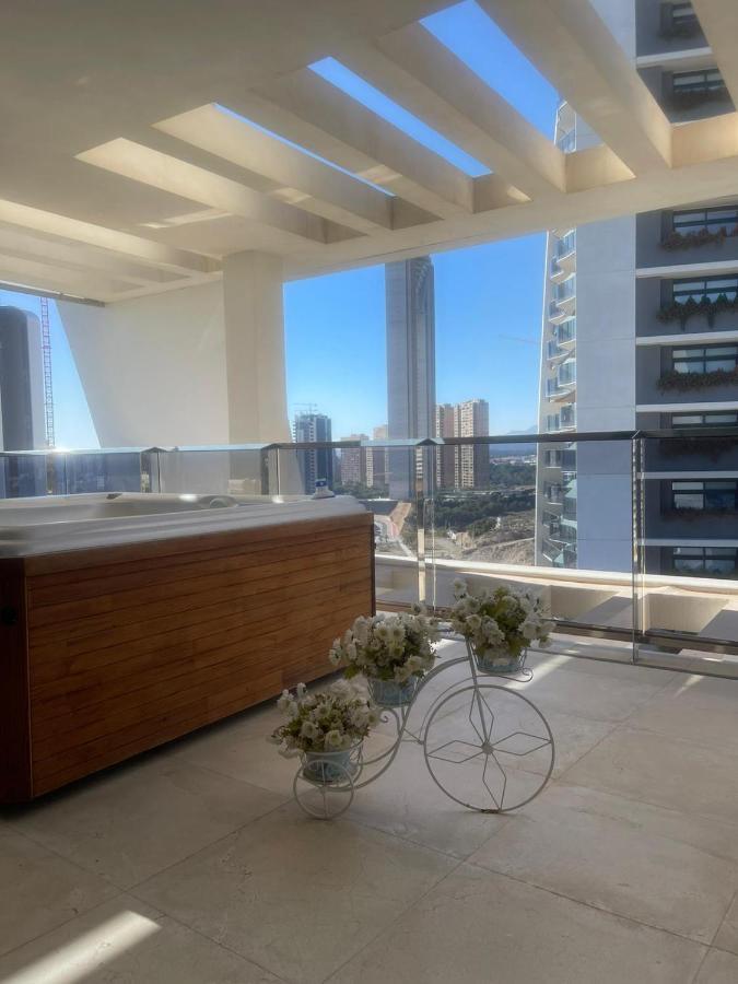 Sunset Waves Benidorm Julieta Vistas Al Mar Premium 200 Mt2 Con Jacuzzi En Terraza Διαμέρισμα Εξωτερικό φωτογραφία
